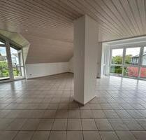 Helle, sonnige 4,5-Zimmer-Wohnung mit Balkon und Gartenblick - Schemmerhofen