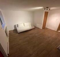 Helle 2-Zimmer-Einliegerwohnung mit separatem Eingang - Frankfurt am Main Rödelheim