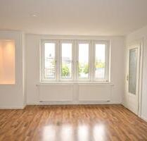 DACHGESCHOSSWOHNUNG IM STADT-VILLENSTIL - Zwickau Zwickau-Nord