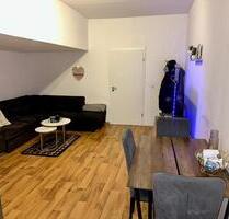 Sanierte Wohnung mit zwei Zimmern mit Einbauküche - Winsen (Luhe)