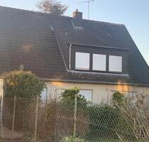Freistehendes Einfamilienhaus 192qm auf 850qm Grundstück - Elsdorf