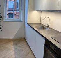 Sanierte, möblierte 2-Zi.-Whg. mit Balkon in zentraler Lage (U3) - Hamburg Hohenfelde