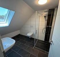 Sanierte Traumwohnung 4 ZKB, 1.OG, 95 m2 WFNF, Duschbad, Südbalkon & Garage in Sande Cäciliengroden