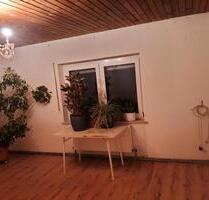 Wohnung 77 qm, 800€ warm - 800,00 EUR Kaltmiete, ca.  77,00 m² in Hutthurm (PLZ: 94116)
