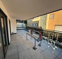 Neubau- Erstbezug! Moderne 4,5-Zimmerwohnung ab sofort bezugsfrei - Leonberg