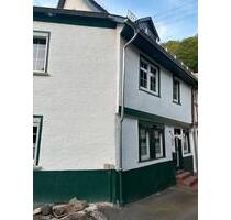 WG 4zimmer Zu Vermieten - 250,00 EUR Kaltmiete, in Becheln (PLZ: 56132)