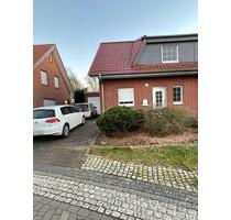Doppelhaushälfte mit Küche, Garage und Garten, Sehnde Ot Ilten