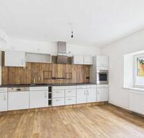 VERMIETUNG: 1,5-Zimmer-Wohnung im Erdgeschoss. - Weidenberg