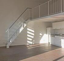 Großartige 3-Raumwohnung mit Balkon, EBK, Aufzug, Galerie - Halle (Saale)