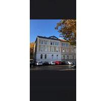 7 Zimmer Wohnung mit Kamin - 1.475,00 EUR Kaltmiete, ca.  200,00 m² in Braunschweig (PLZ: 38100)