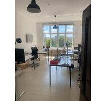 Büroplatz in Altbauetage in Kreuzberg - Berlin Friedrichshain-Kreuzberg