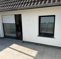Sanierte DG Wohnung mit großer Dachterrasse am Rheydter Markt - Mönchengladbach Süd