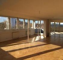 Zentral gelegene Penthouse Wohnung in Würzburg