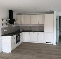3-Zimmer, Küche, Bad, EBK, 86 m², TG, Aufzug - Legau