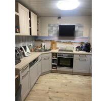 Modernisiertes 4-Zimmer-Reihenendhaus mit EBK - Weingarten