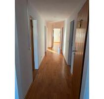 Helle 4-Zimmer-Wohnung mit Balkon & Carport in Furth im Wald
