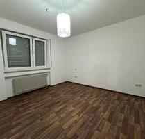 3 Zimmer Erdgeschoß-Wohnung nähe Innenstadt - Schweinfurt Haardt