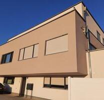 Modernes 1-Zi-Apartment in ruhiger Lage, kpl möbliert - Ingolstadt Münchener Straße