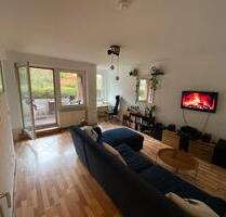 Möblierte 2,5 Zimmerwohnung im EG mit südseitiger Terrasse - Berlin Friedrichshain-Kreuzberg