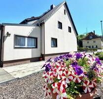 Doppelhaushälfte mit Nebengelass in zentraler Lage von Radebeul