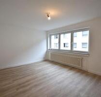 Wohnen mit Balkon! Renovierte 2-Zimmer-Whg in Essen-Altendorf