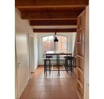 von Privat 1-Zimmer Dachgeschosswohnung in der Innenstadt - Heide