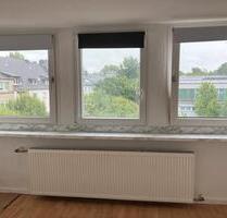 Demnächst frei! 1,5 Zimmer DG Wohnung im Kaiserviertel. - Dortmund
