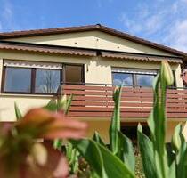 Vermiete: Haus mit Garten, Keller opt. Garage in Altensittenbach - Hersbruck