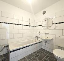 2,5-Zimmer-Wohnung mit Balkon und Fernwärme – Hoch hinaus über Duisburg!