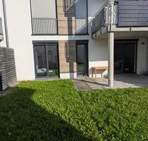 Neubau, möblierte 2-Zi Wohnung mit eigenem Garten in Karlsfeld