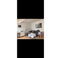 Wohnung auf Pferdehof - 650,00 EUR Kaltmiete, in Celle (PLZ: 29221)