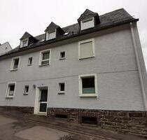 Halsknopf 22 - schöne 3 ZKB Wohnung im DG - Altena