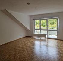Helle renov. 3-Zimmer Dachgeschosswohnung mit Balkon in Leimen