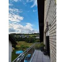 Helle 3 Zimmer Wohnung mit Balkon in Olpe Altenkleusheim