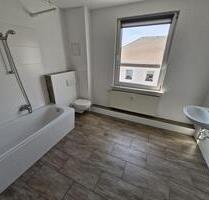 Große Wohnung mit 2 Bädern und mit Einbauküche! - Breitenbrunn/Erzgebirge