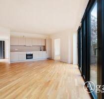 Hochwertig ausgestattete 2 Zimmer Erdgeschosswohnung mit ca. 78m², EBK und Terrasse in Berlin-Mitte!