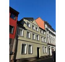 Tolle 2 Zimmer Wohnung Dachgeschoß, Erstbezug n. Sanierung incl. neuer Einbauküche, Paulstadt - Schwerin