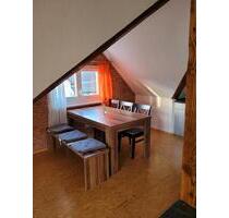 Helle 2-Zimmer-Dachgeschosswohnung mit Stellplatz - Nähe Bahnhof - Biberach
