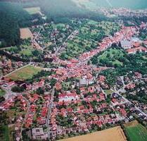 Einfamilienhaus mit großem Grundstück, Randlage, Ausbaupotenzial - Lamspringe