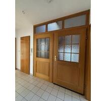 Schöne, charmante 100 m² 4-Zimmer Wohnung mit Terrasse und Garten - Butzbach