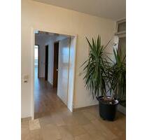 helle und barrierefreie 2,5 Zimmer-Wohnung ab 1.06 - Schweinfurt Haardt