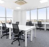 Privater Büroraum für 5 Personen in Regus THE SQUAIRE Conference Center - Frankfurt am Main Mitte-West