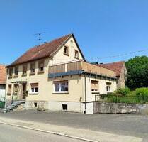 schönes großes Wohnhaus mit Garten, Schmiede und Bauplatz - Creglingen