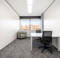 Privater Büroraum für 2 Personen in Regus THE SQUAIRE Conference Center - Frankfurt am Main Mitte-West