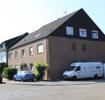 Dachgeschoß-Wohnung mit Südbalkon geeignet für PaareEinzelpeson - Herzogenrath