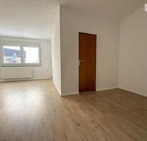 3-Raum-Wohnung mit Einbauküche und toller Aussicht über Geyer!!!