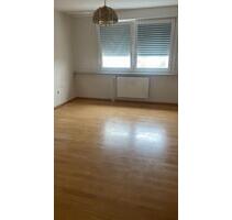 Schöne 3 Zimmerwohnung - 900,00&nbsp;EUR Kaltmiete, ca.&nbsp; 80,00&nbsp;m&sup2; in Ludwigshafen am Rhein (PLZ: 67071) Ludwigshafen-Oggersheim
