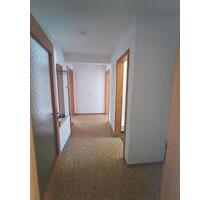 3 Zimmer Wohnung - 800,00 EUR Kaltmiete, ca.  80,00 m² in Kirchheim unter Teck (PLZ: 73230)