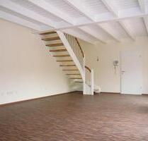 helle 3 Zimmer Loft Wohnung 90 m2 Großostheim mit großem Sonnenbalkon in 