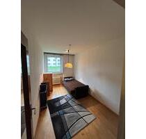 WG Zimmer möbilliert nähe Uni - 350,00 EUR Kaltmiete, ca.  86,00 m² in Paderborn (PLZ: 33100) Neuenbeken